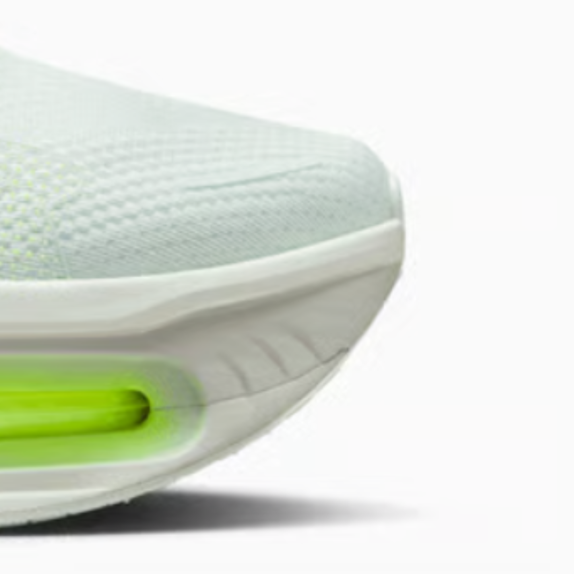 Vomero Premium Barely Volt